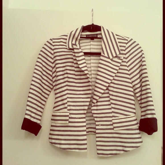 SOLD RAMPAGE black/white Striped blazer Sz XS