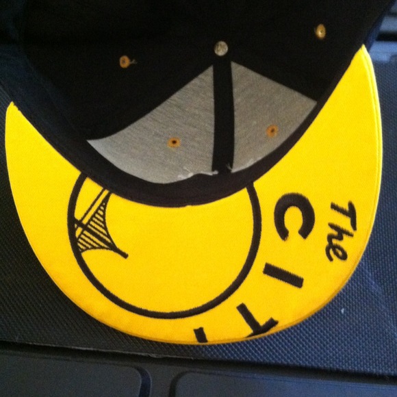 Hat - Picture 4 of 4