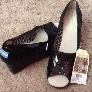 Toms Sequins Black Wedges 9.5 American size