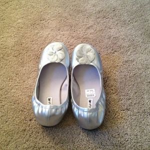 Silver flats