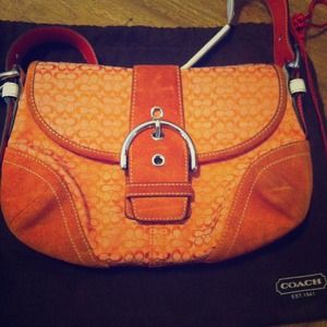 REDUCED Authentic Coach Handbag w/ dust cover