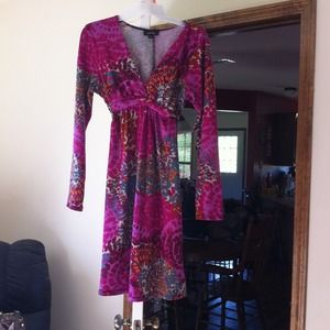 Long sleeve multicolored dress!