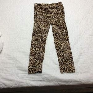 Stretchy cheetah leggings!!
