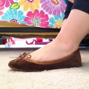 American Eagle Ballet flats with copper color bow!
