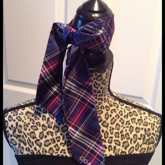 🚫SOLD IN BUNDLE🚫 100% silk scarf! - Picture 2 of 3