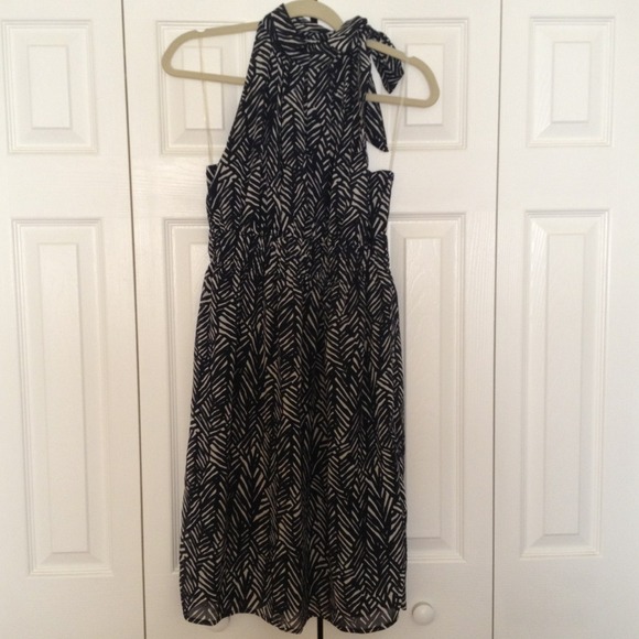 *Sold*Graphic print neck tie dress