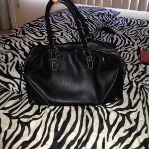 Leather Tumi purse