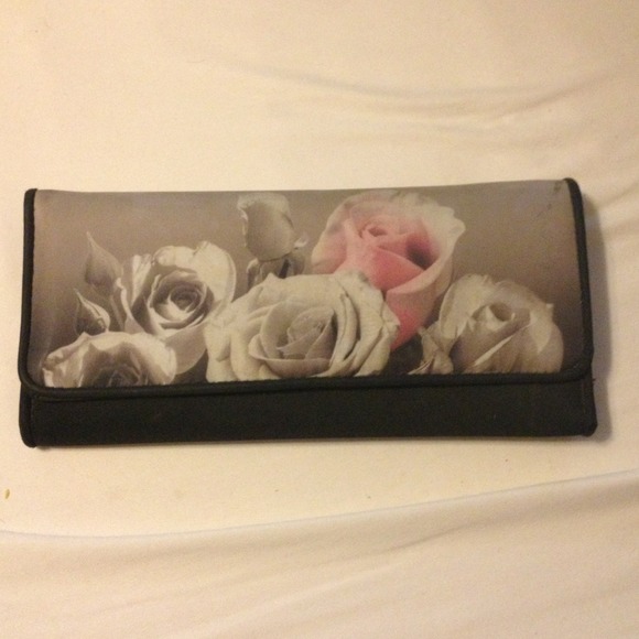 Rose wallet