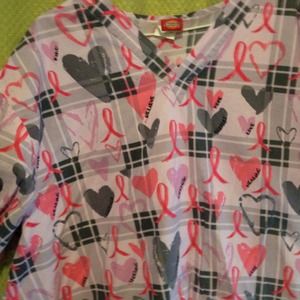 Dickies 2 pocket scrub top