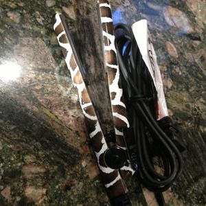 🚫BUNDLED🚫Fahrenheit mini travel straightener
