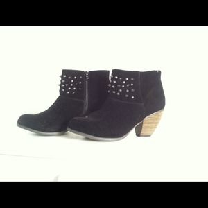 Cowboy boots black suede