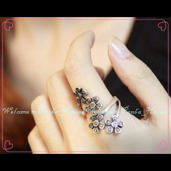 💕Ring, Retro flower. Silver color.💕