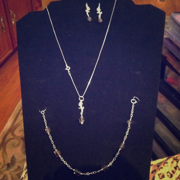 Sterling silver with smokey quarts crystal