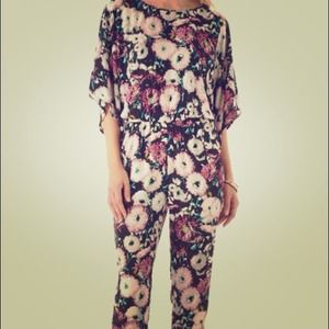 Unique Bcbg max azria floral jumpsuit xs