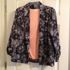 ⭐⭐sold⭐⭐Floral blazer