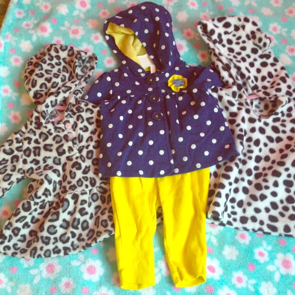 3 comfy baby's sweaters + yellow pants