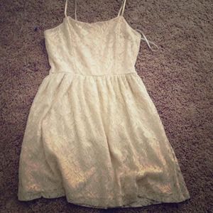 Beautiful Lace Dress!