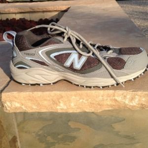 NEW BALANCE sneakers size 8. Used once.