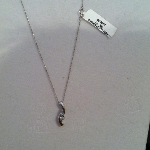 Brand new, genuine aquamarine