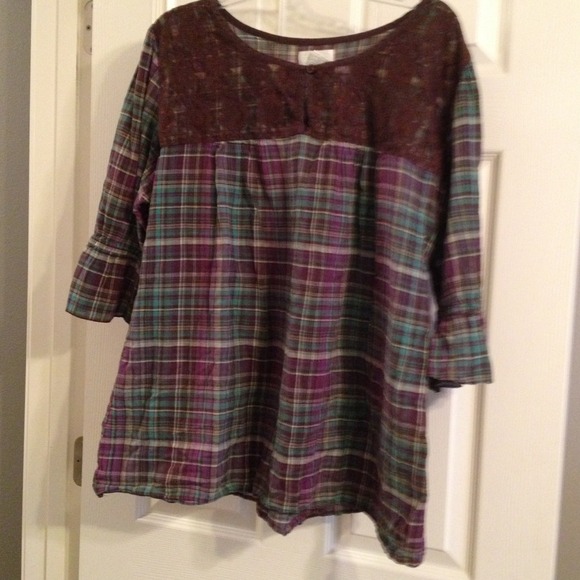 Cute lace plaid shirt
