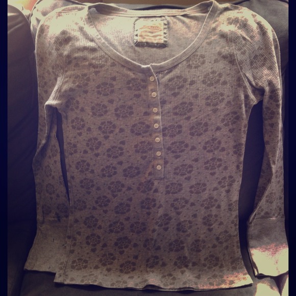 Long sleeved shirt