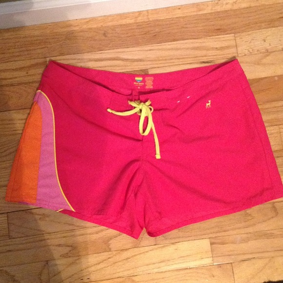 **SOLD in BUNDLE** Old Navy shorts