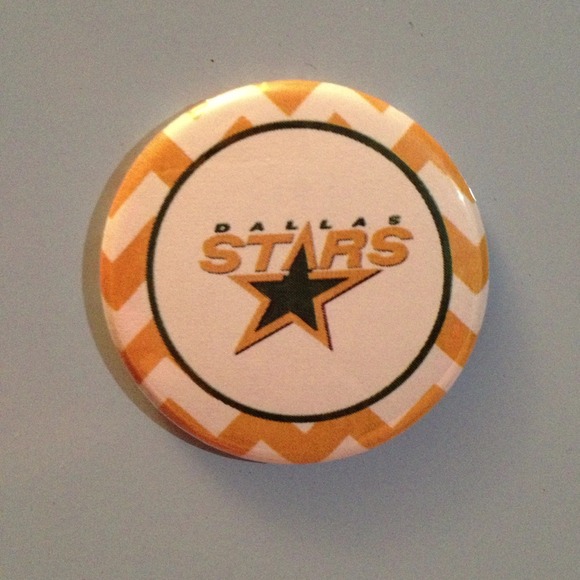For @jlynnb33 "10 Dallas Stars fridge magnets"