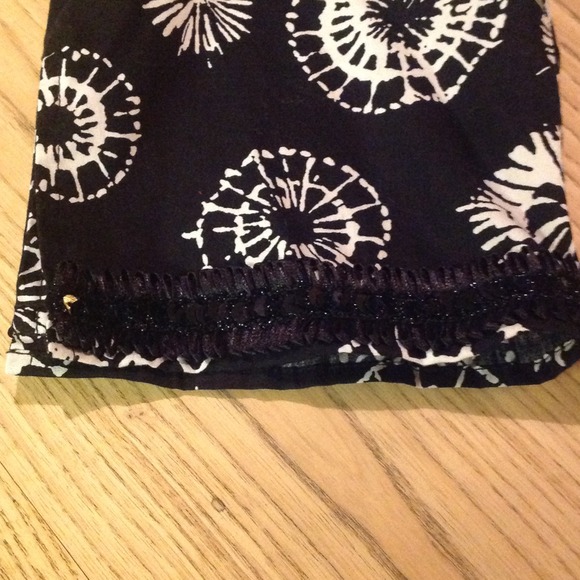 Top - Picture 3 of 3