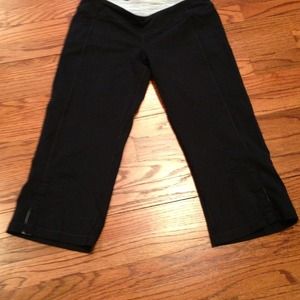Lululemon capris with snap slits on the side