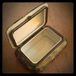 Beautiful Porcelain jewelry box!
