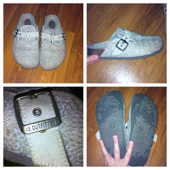 American Eagle Clogs