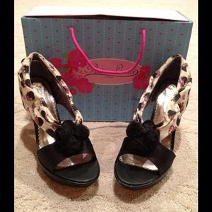 Beautiful pair of shoes for any occasion, NBW