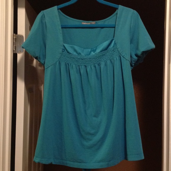 **REDUCED** Plus Size Short Sleeve Blouse!!