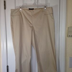 The Limited crop cacky pants. Size 14