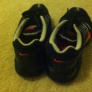 Nike torch 4 shoes