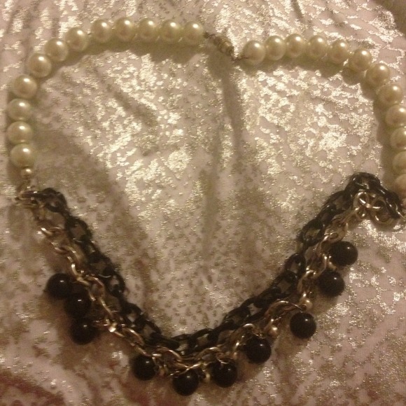 Handmade pearl and black bead necklace