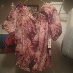 ⛔️DONATED⛔️a.n.a pink, purple and white top 1x