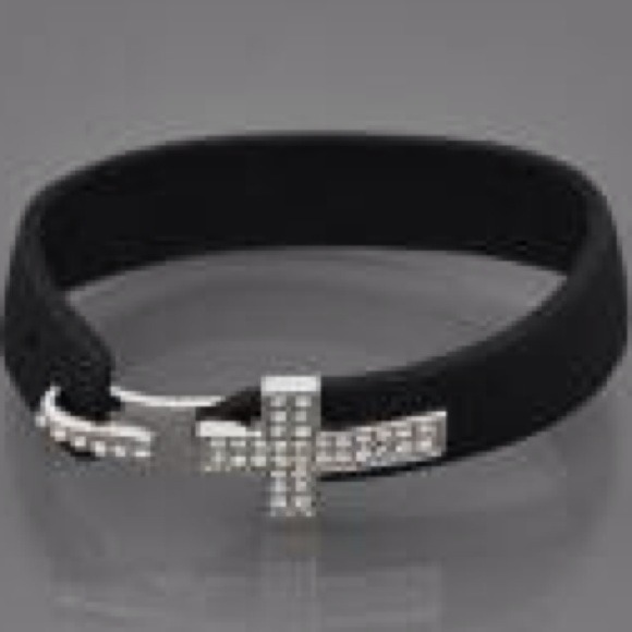 🙏Silver/Black Cross Bracelet🙏 - Picture 2 of 2