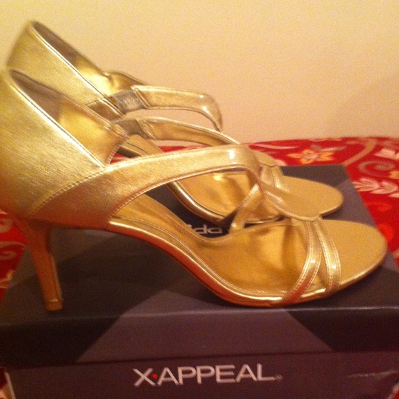 Beautiful Gold heels
