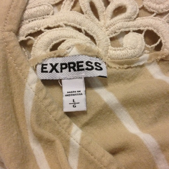 Express Tee - Picture 4 of 4