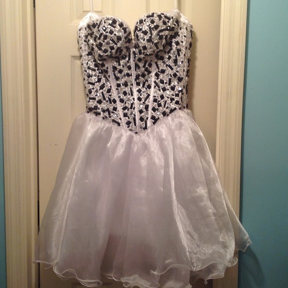 White Evening Gown - Picture 1 of 4