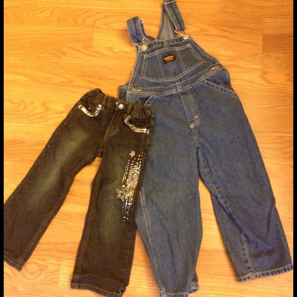 BUNDLE child's size 4-5 overalls & jeans - Picture 1 of 1