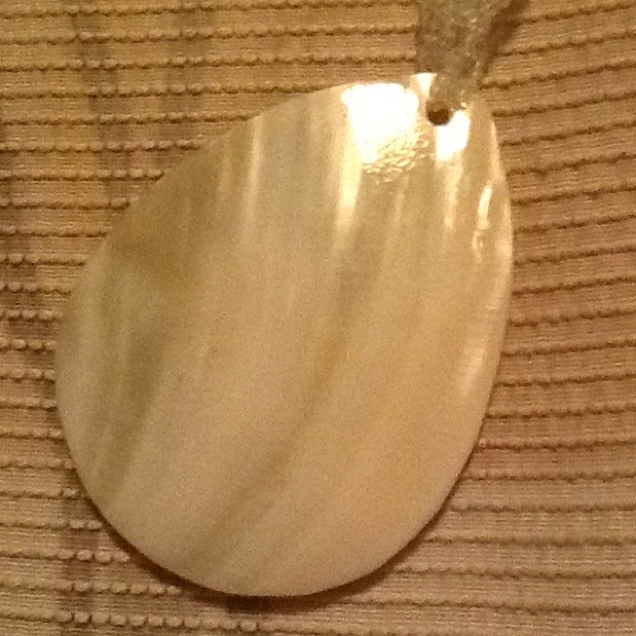 Shell necklace - Picture 2 of 2