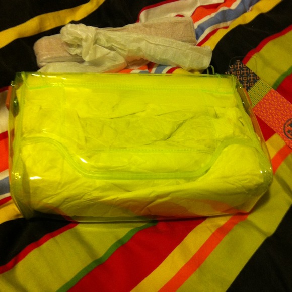 Sold!!!!Tory burch nwt Jesse crossbody - Picture 2 of 4