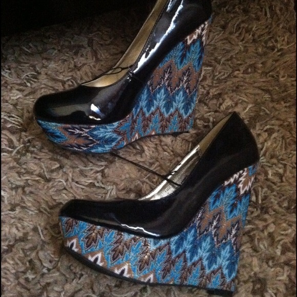Steve Madden Wedges