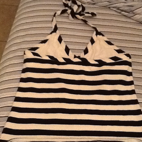 Top - Picture 2 of 3