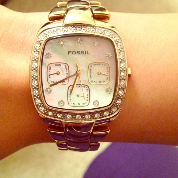 ⭐REDUCE⭐gold fossil watch