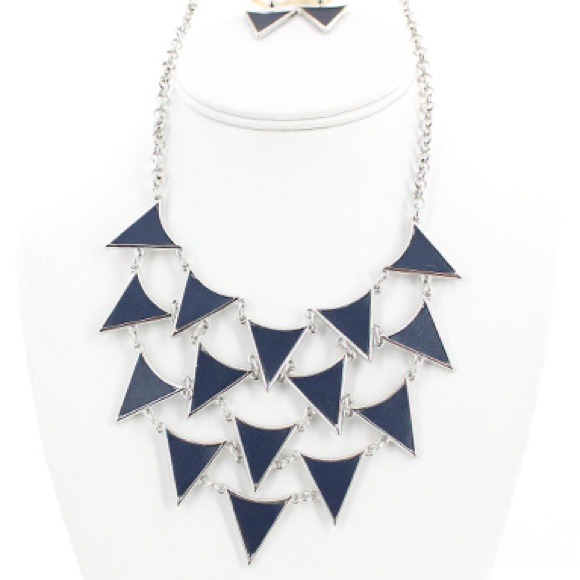 Accessories - Picture 3 of 4