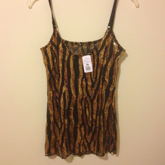 brand new leopard print top
