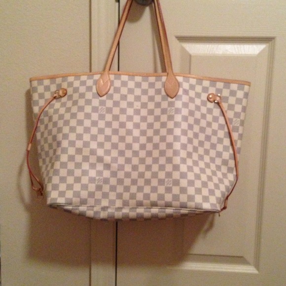 LOUIS VUITTON NEVERFULL GM